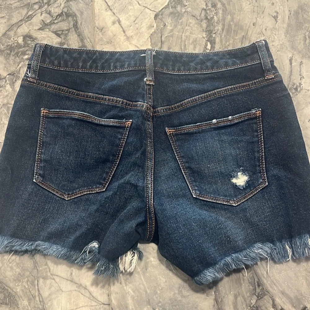 Universal Thread High Rise Shorties Size 2 - Picture 2 of 2